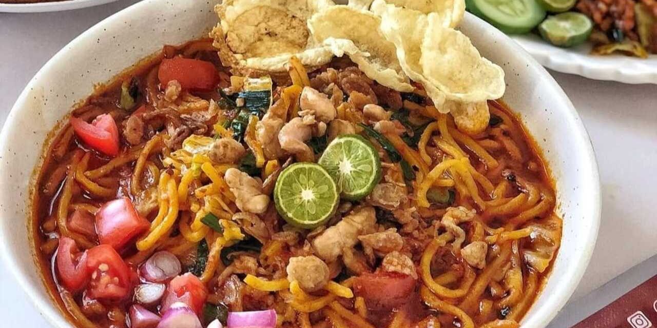 Mie Aceh: Sensasi Pedas & Gurih Yang Membuat Ketagihan