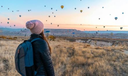 Traveling Dan Self-Discovery: Gaya Hidup Anak Muda