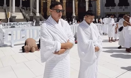 Hamish Daud Pilih Umrah Untuk Sambut Ulang Tahun Ke-46