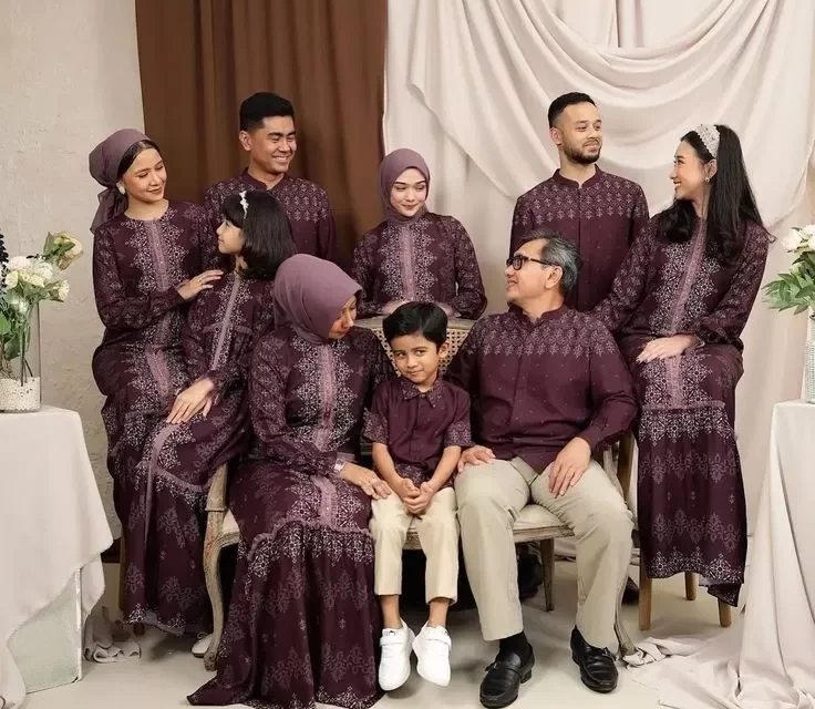 Lebaran Dan Baju Baru: Tradisi Semakin Berwarna Setiap Tahun!