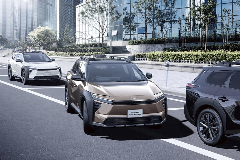 Toyota BZ4X Touring: SUV Listrik Tangguh, Hemat Energi & Stylish