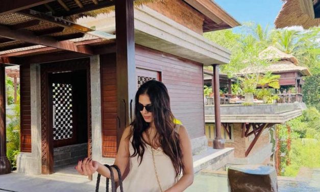 Malavika Mohanan Menyapa Alam Indonesia: Ke Bali Dan Merapi