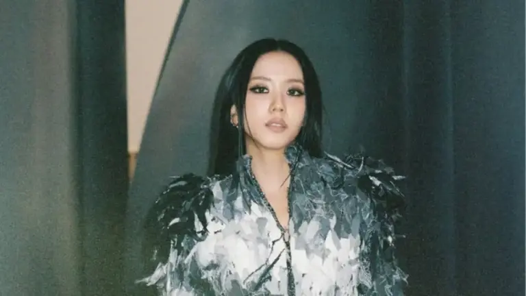 Jisoo BLACKPINK Bebas Kontroversi Busana