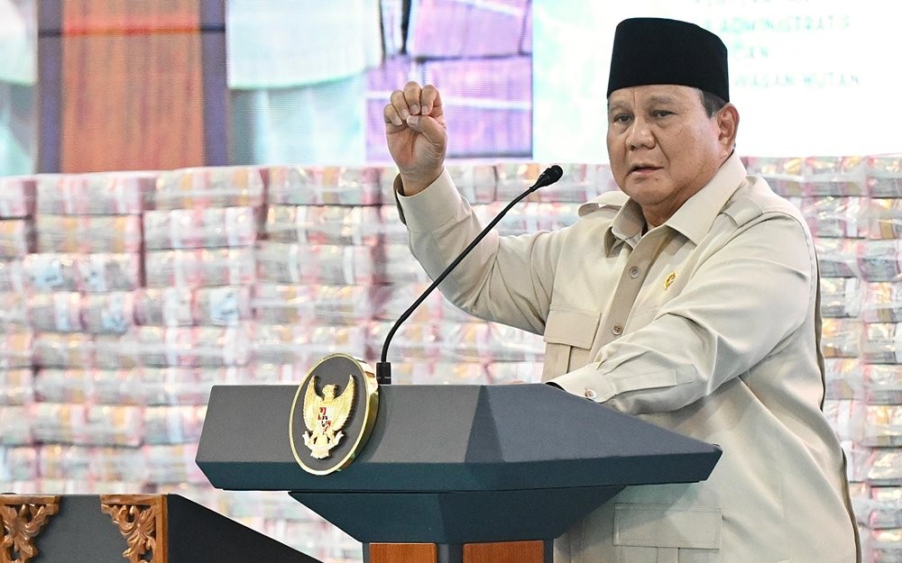 Rupiah Terjun Bebas, Prabowo: Orang Desa Tak Pakai Dollar