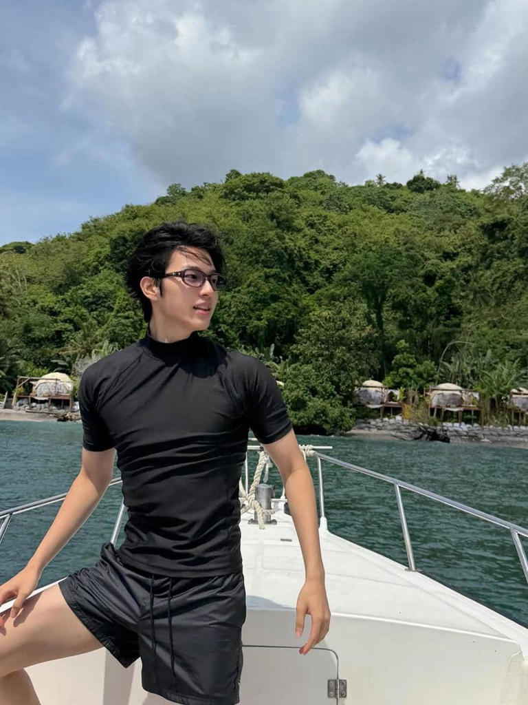 Potret Eksklusif Lee Jin Woo Liburan Santai Di Bali 2026