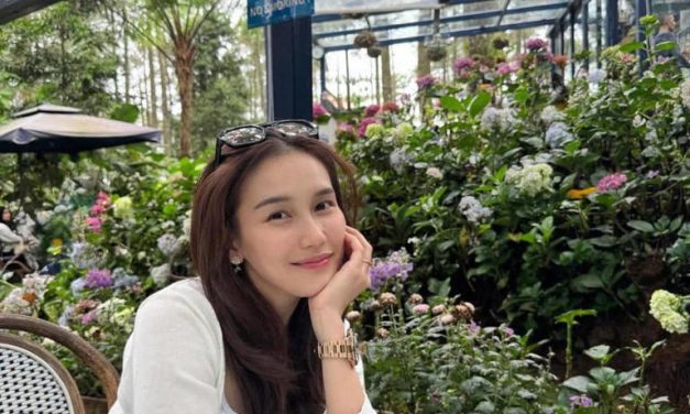 Lepas Penat! Ayu Ting Ting Liburan Ke Lembang, Super Santai