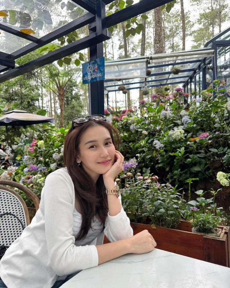 Lepas Penat! Ayu Ting Ting Liburan Ke Lembang, Super Santai