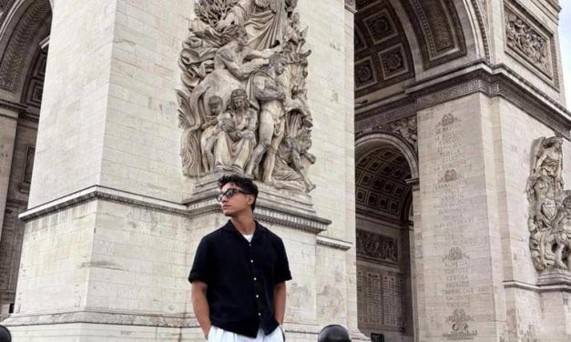 Liburan Di Paris, Fadly Faisal Tampil Casual Dan Bikin Salfok
