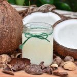 Minuman Alami Terbaik! Air Kelapa Kaya Elektrolit & Menyegarkan