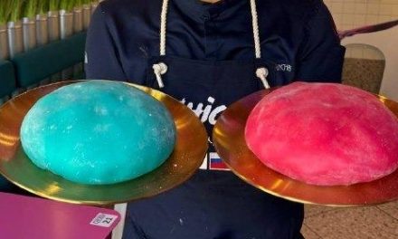 Giant Mochi Viral! Dessert Kenyal Jumbo Yang Bikin Ketagihan