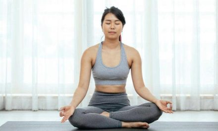 Lebih Sehat Tanpa Obat, Yoga Bantu Kontrol Tekanan Darah