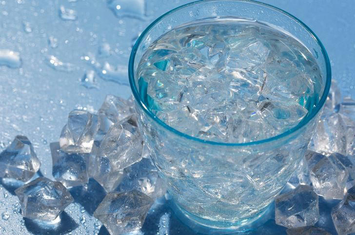Bukan Sekadar Dingin! Ini Fakta Air Es Dan Asam Lambung