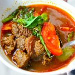 Makin Nikmat! Pindang Daging Sapi Empuk Dengan Kuah Segar