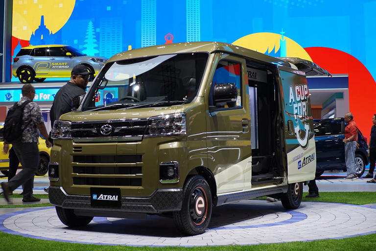 Bikin Betah Berkendara! Interior Daihatsu e-Atrai Ada Fitur Andalan